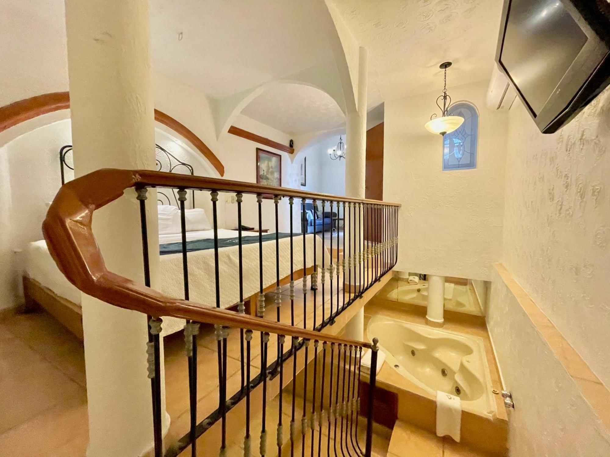 Hotel Frances Guadalajara Eksteriør billede