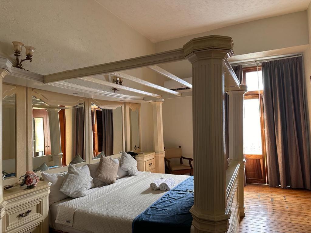 Hotel Frances Guadalajara Eksteriør billede