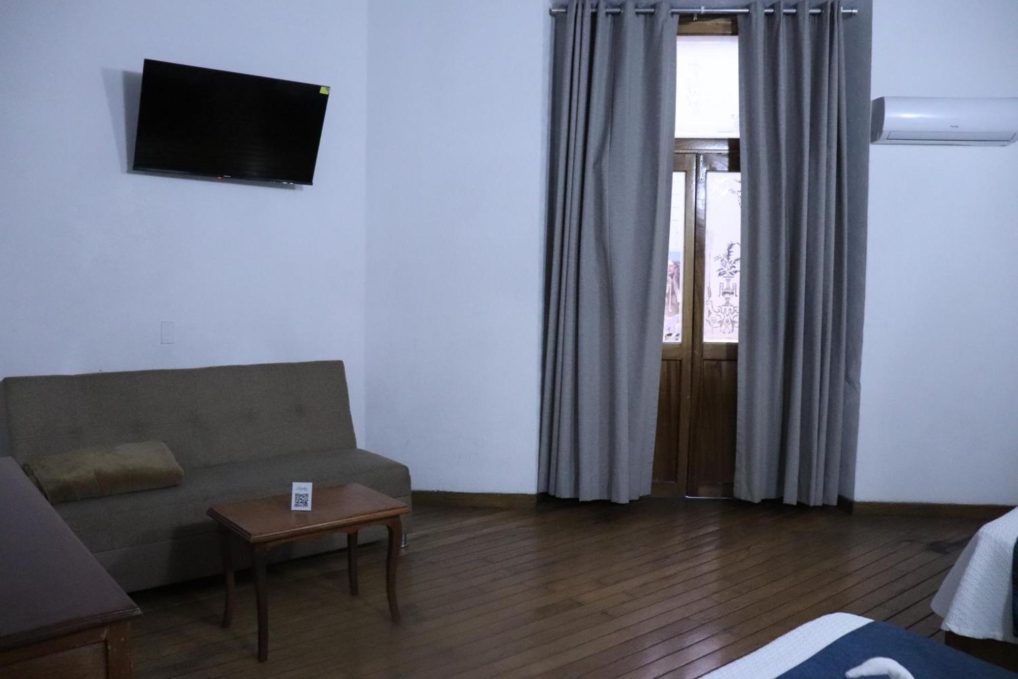 Hotel Frances Guadalajara Eksteriør billede